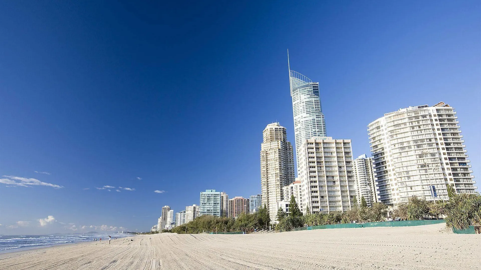אפרטהוטל גולד קוסט Breakfree Peninsula מלון דירות